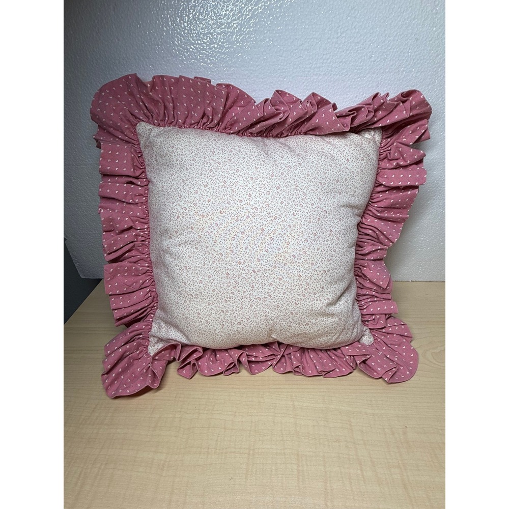 Quilted Pink Heart Floral Ruffle Throw Pillow Cottagecore 90's Farmhouse VTG - Picture 6 of 7